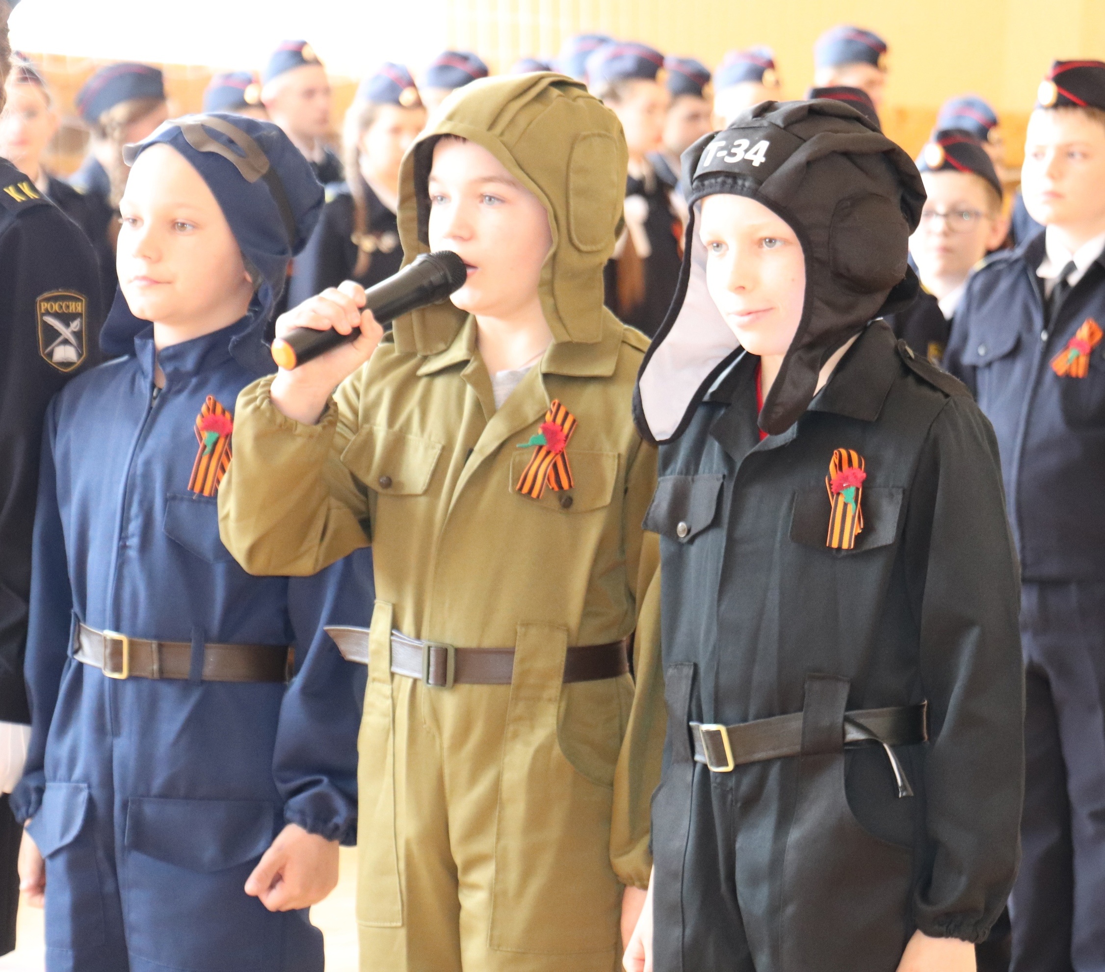 В Усть-Кубинском центре образования прошел фестиваль строя и песни, посвященный 79-й годовщине Великой Победы.