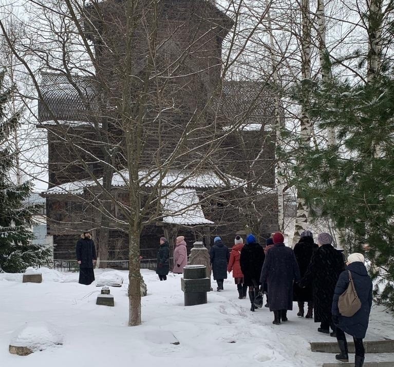 Поездка семей мобилизованных в Вологду и Спасо-Прилуцкий монастырь.