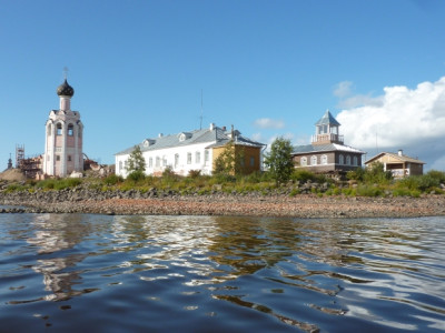 Спасо-Каменный монастырь.